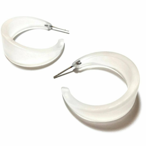 Tapered Vintage Frosted Lucite Hoop Earrings - Picture 3 of 8